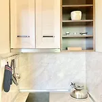 Alonia - Your Shelter By The Park And * Burgas