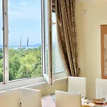 Alonia - Your Shelter By The Park And Appartamento Burgas