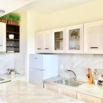 Appartamento Alonia - Your Shelter By The Park And