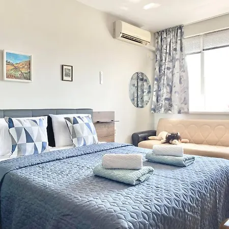 Alonia - Your Shelter By The Park And Burgas City